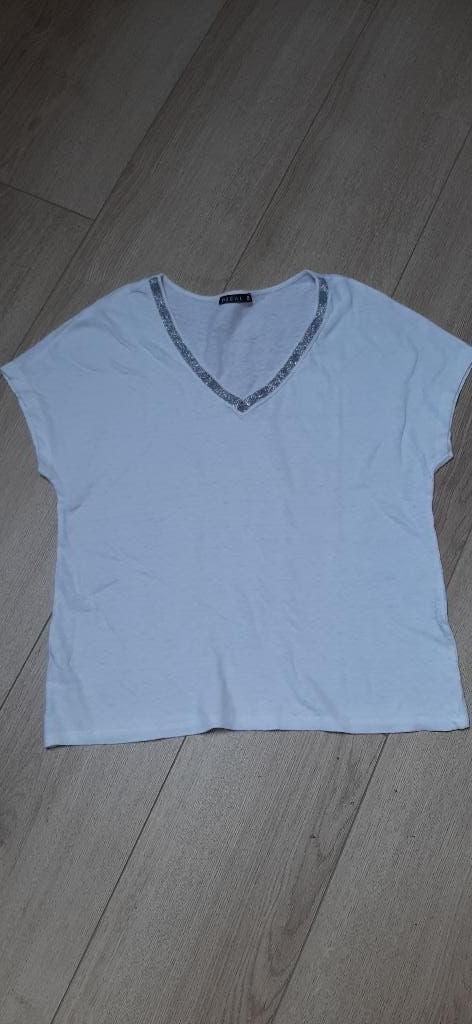 T-shirt met V-hals maat M - 38, Kleding | Dames, Wit, Zo goed als nieuw, Bréal, Zonder mouw