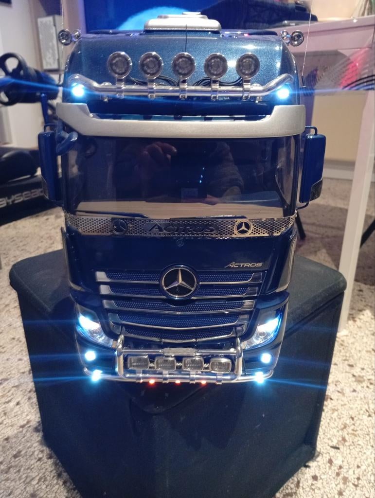 Camion RC 1/14, Enlèvement