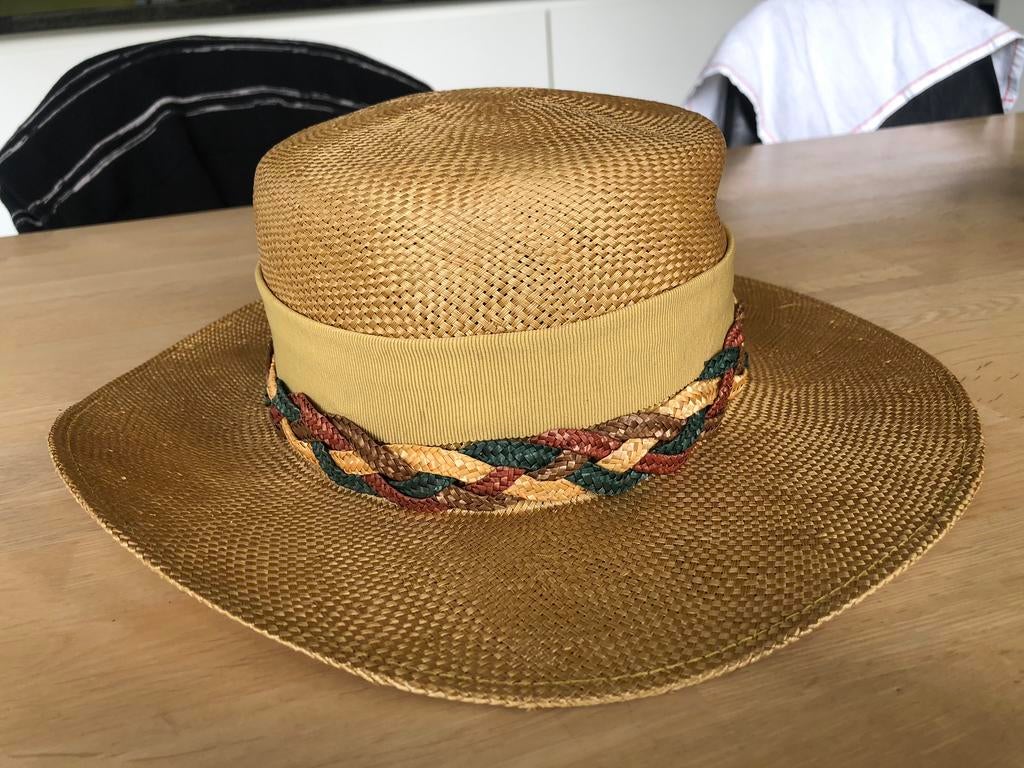 Feestelijke geweven hoed, Ophalen, Zo goed als nieuw
