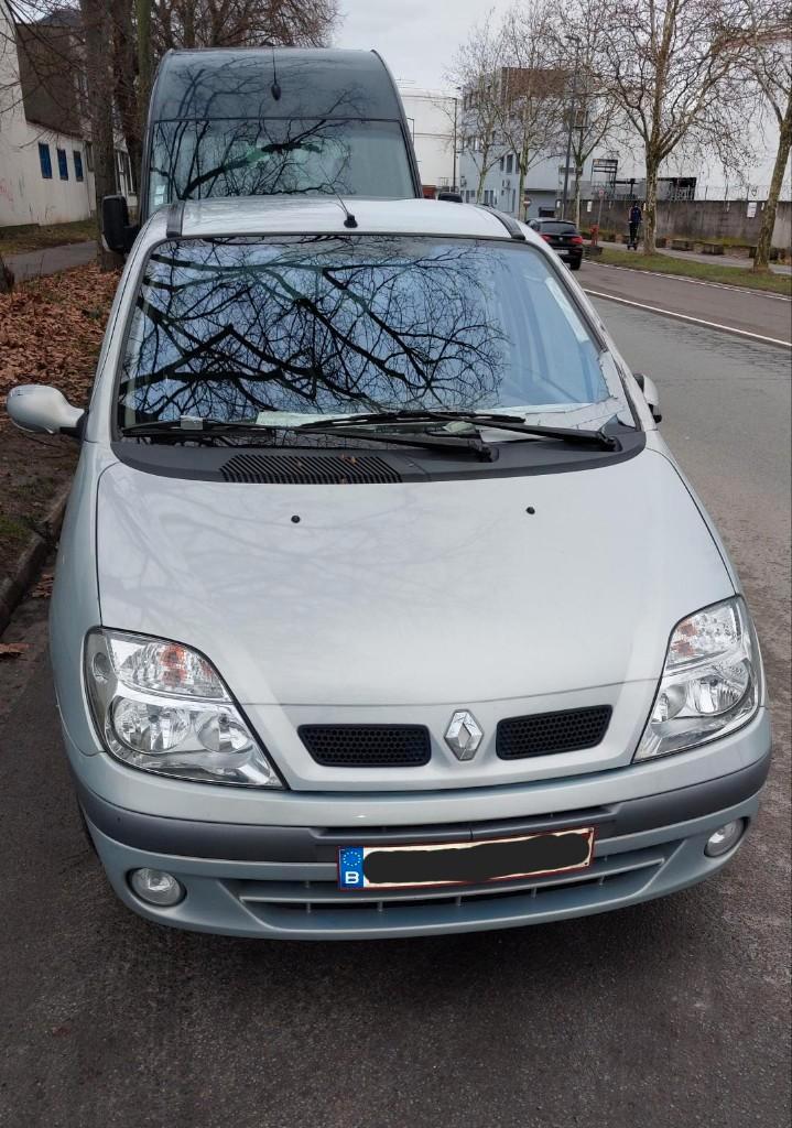 Renault Scénic 2003 essence,, Autos, Renault, Particulier, Scénic, ABS, Airbags, Ordinateur de bord, Verrouillage central, Rétroviseurs électriques