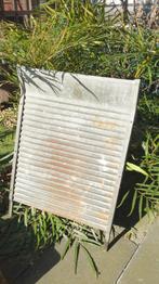 Ancienne planche a laver, Enlèvement