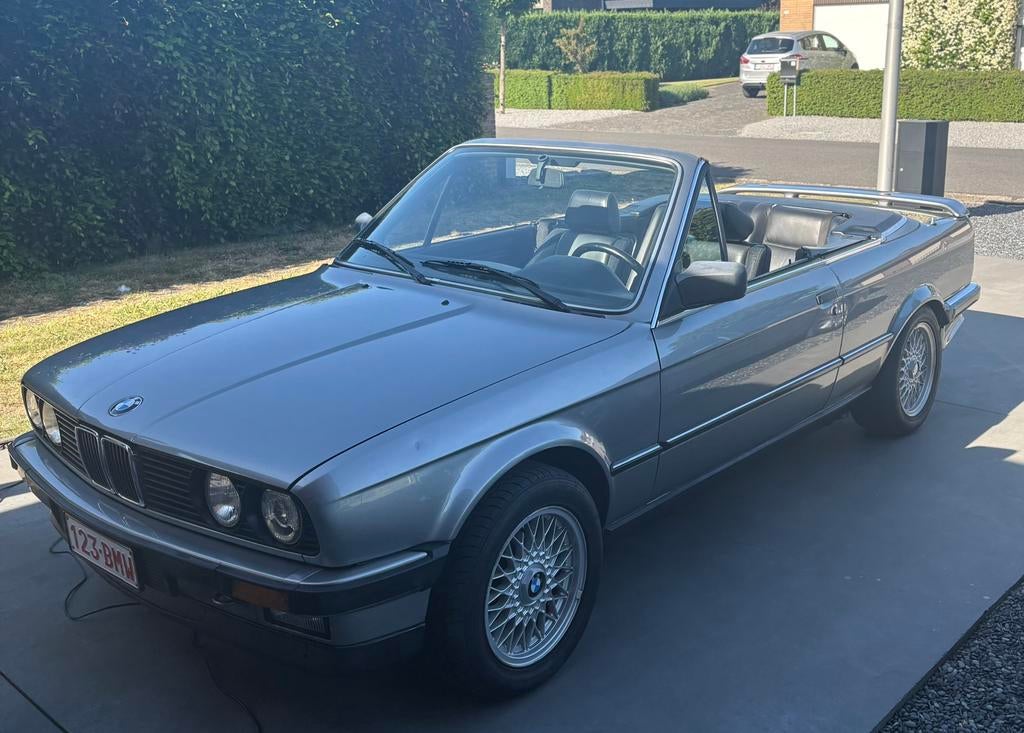Bmw 320i cabriolet, Autos, BMW, Particulier, Série 3, Ordinateur de bord, Essence, Euro 1, Cabriolet, 2 portes, Automatique, Argent ou Gris