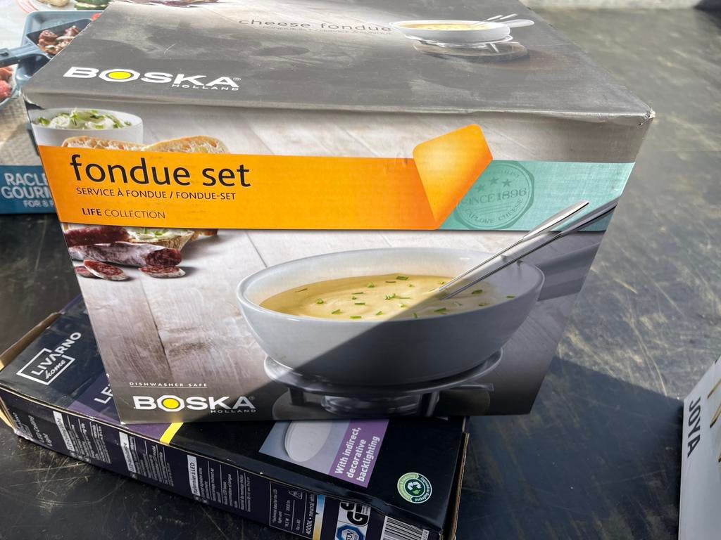 Set à fondue, Hobby & Loisirs créatifs, Modélisme | Bateaux & Navires, Enlèvement, Comme neuf