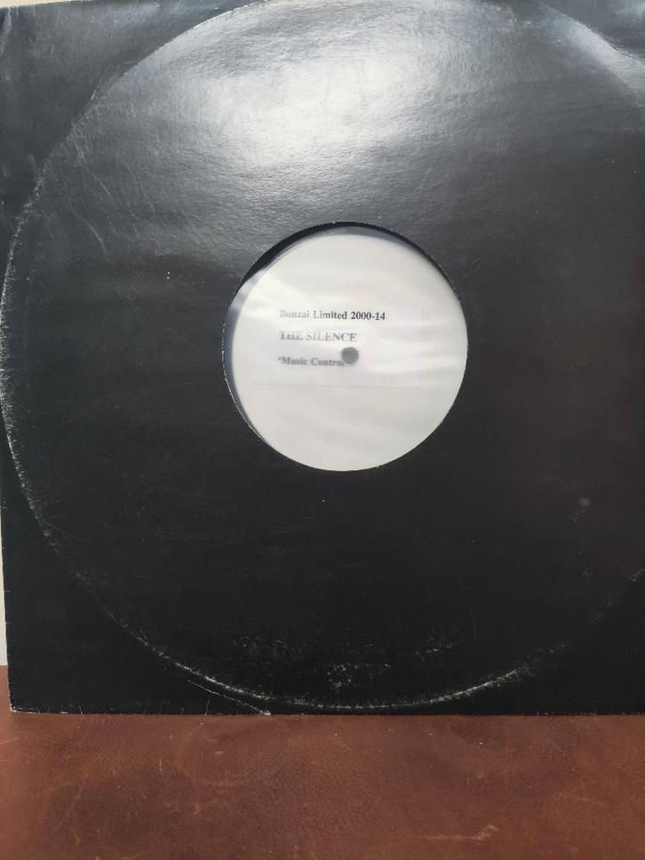 Vinyl: The Silence – Music Control ( Bonzai Limited ), CD & DVD, Vinyles | Autres Vinyles, Utilisé, 12 pouces, Enlèvement ou Envoi