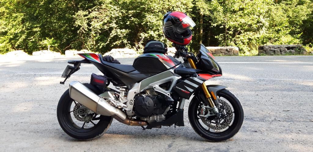 USINE APRILIA TUONO V4, Motos, Motos | Aprilia, Particulier, Naked bike, plus de 35 kW, 4 cylindres, Permis Moto A, ABS, Régulateur de vitesse