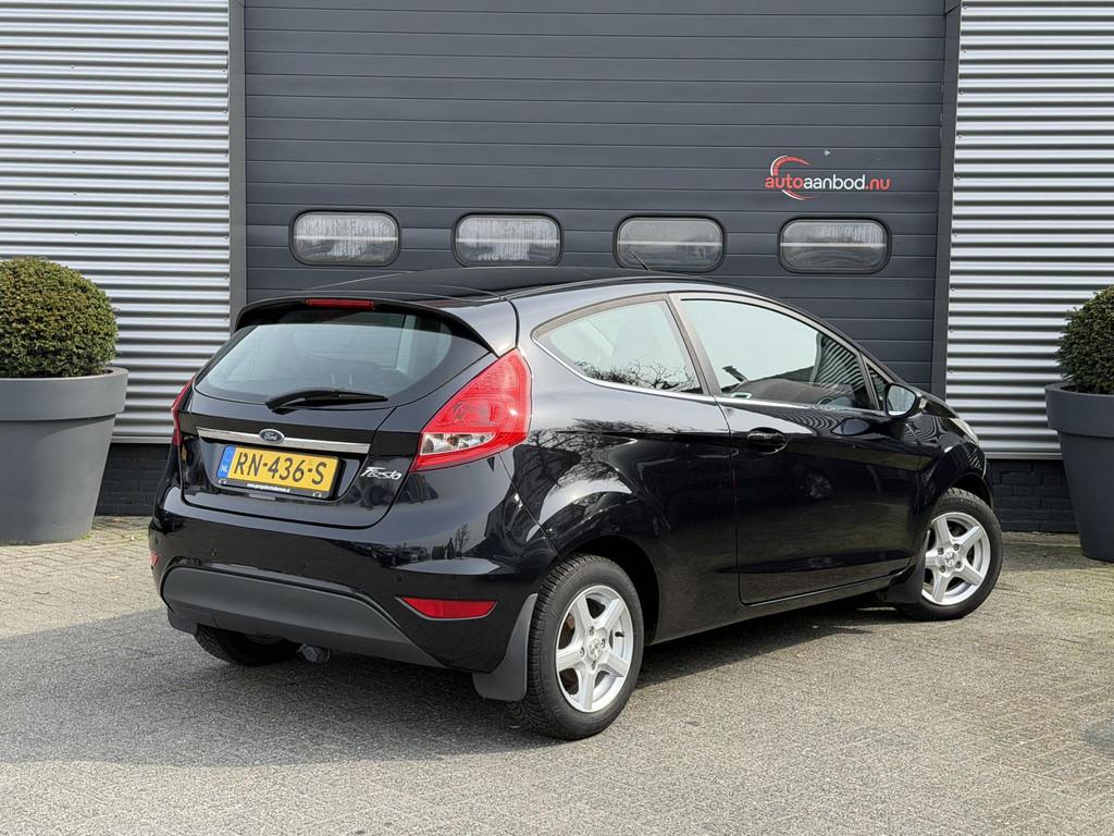 Ford Fiesta 1.4 Trend, Autos, Ford, Entreprise, Boîte manuelle, 5 places, Capteur de stationnement