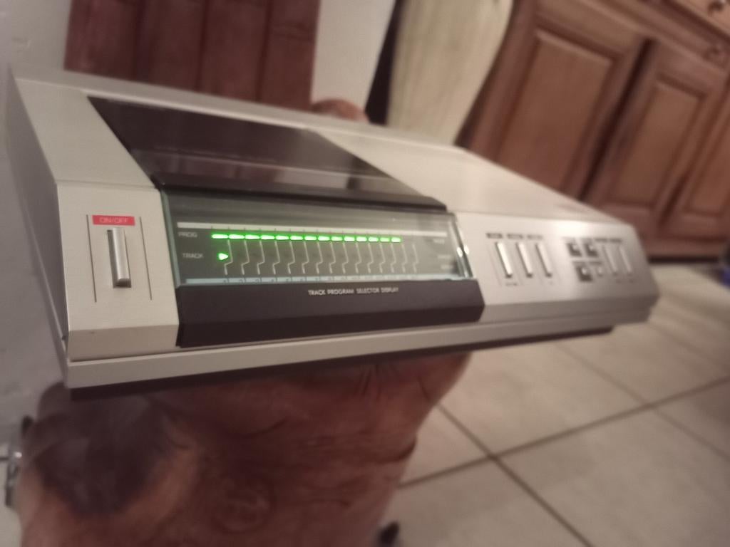 Lecteur CD PHILIPS CD101, TV, Hi-fi & Vidéo, Lecteurs CD, Philips