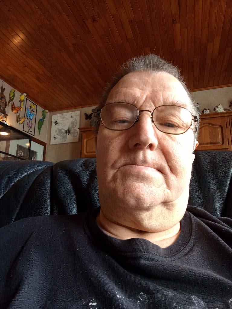 Man van 64 zoek een alleen staande motor vrietshap