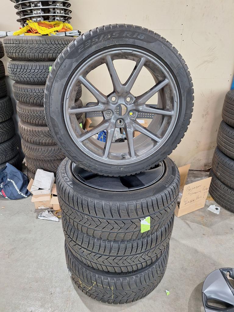 Tesla Model 3 Winterset 18 Inch Origineel, Auto-onderdelen, Ophalen, 18 inch, Gebruikt, -