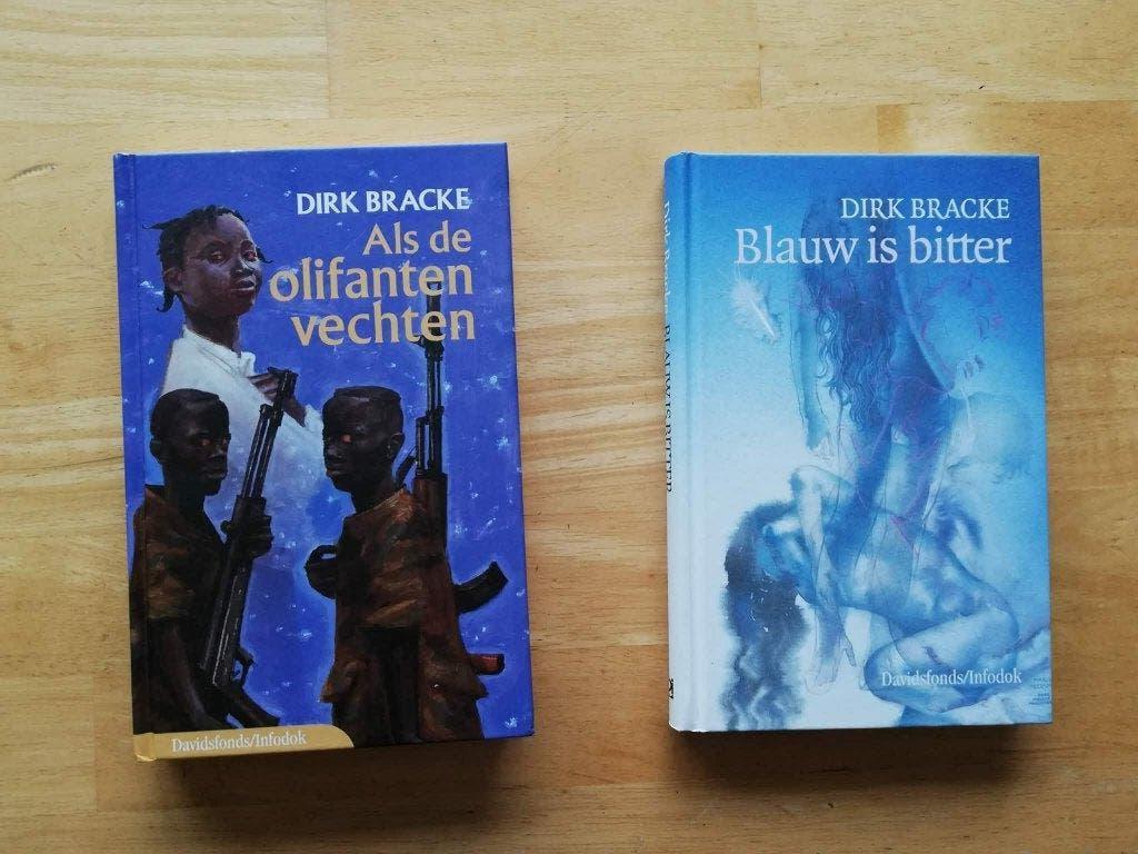 Dirk Bracke, Blauw is bitter; Als de olifanten vechten, Boeken, Kinderboeken | Jeugd | 13 jaar en ouder, Nieuw, Fictie, Ophalen of Verzenden