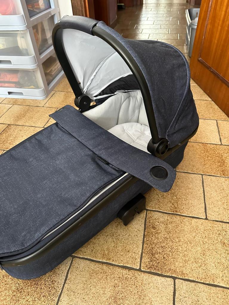 Panier Maxi Cosi Oria avec housse de pluie, Enlèvement, Utilisé, Maxi-Cosi