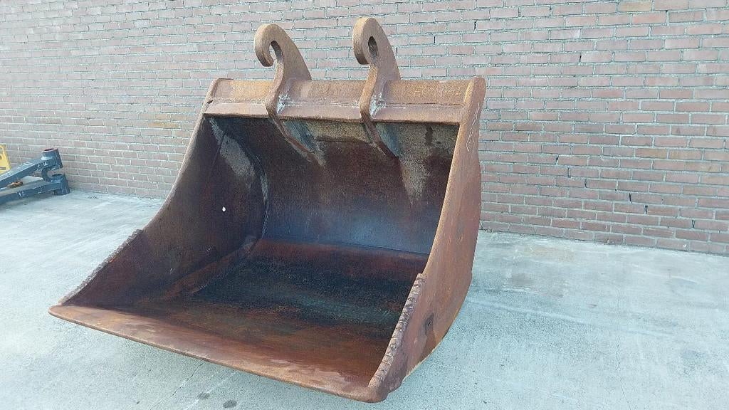 Verachtert CW55S digging bucket 1.80m wide