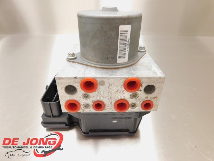 ABS Pomp van een Ford Mondeo, Gebruikt, -, -, Ophalen of Verzenden