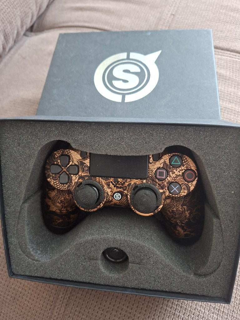 Manette scuf ps4, Consoles de jeu & Jeux vidéo, Enlèvement