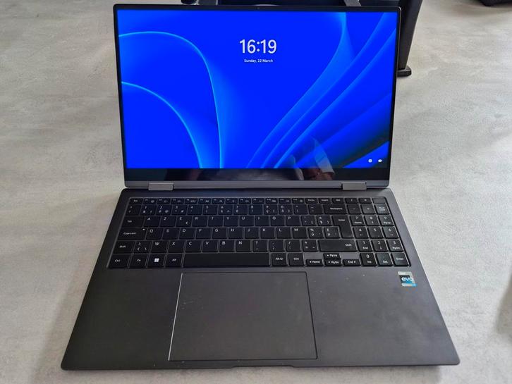 Samsung Galaxy Book2 Pro 360 15" – i7 / 16GB / 512GB AMOLED, Informatique & Logiciels, Ordinateurs portables Windows, SSD, 16 GB