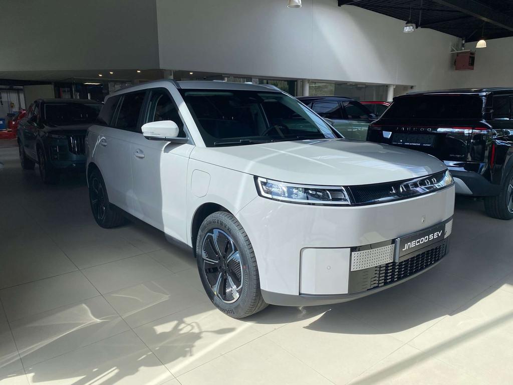 Jaecoo J5 Exclusive EV Full Option -€900 salonconditie!, Auto's, Automaat, 5 zetels, SUV of Terreinwagen, Zilver of Grijs