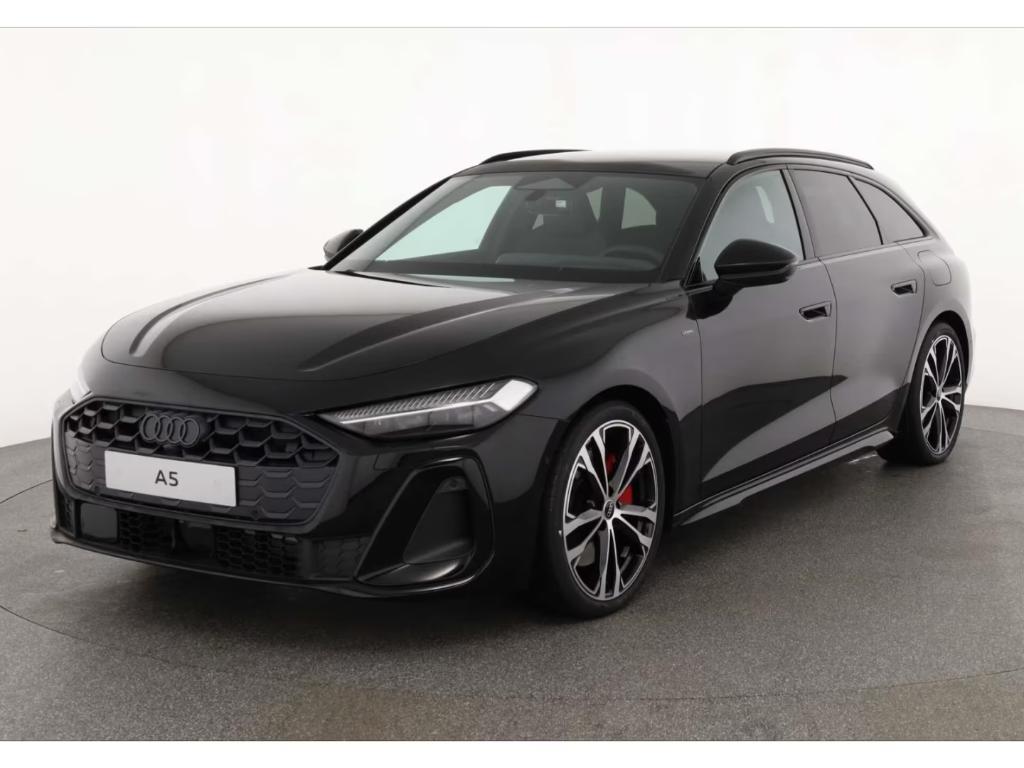 NEW MODEL A5 AVANT PLUG IN S-EDITION 367PK PANO/TECH+/BLACK, Automaat, 1995 cc, 4 cilinders, Alcantara