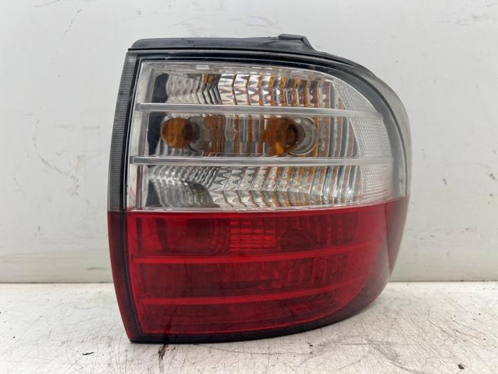 Feu arrière droit d'un Hyundai H200, Autos : Pièces & Accessoires, -, 3 mois de garantie, Utilisé, Hyundai