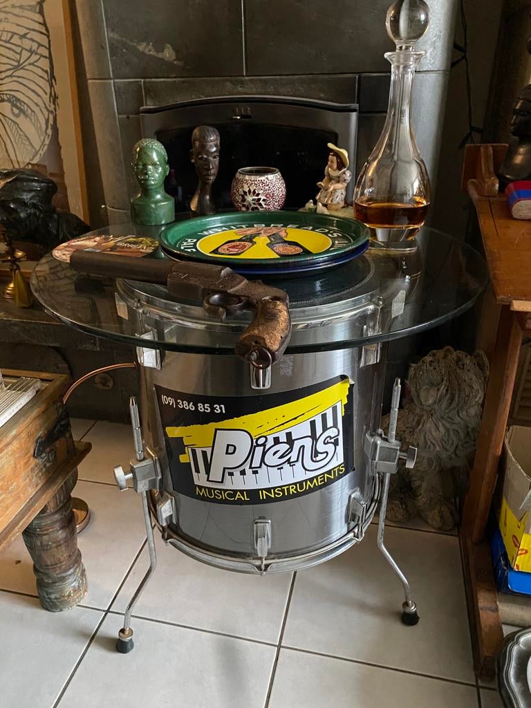 Attrape les yeux Mancave, Enlèvement, Comme neuf, Ovale, 60 cm ou plus