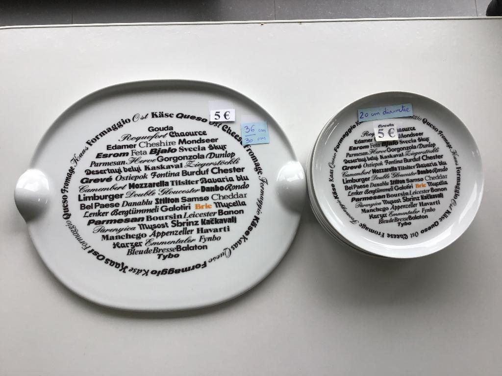 magnifique plateau de fromages avec 6 assiettes d'accompagne, Maison & Meubles, Enlèvement ou Envoi, Comme neuf