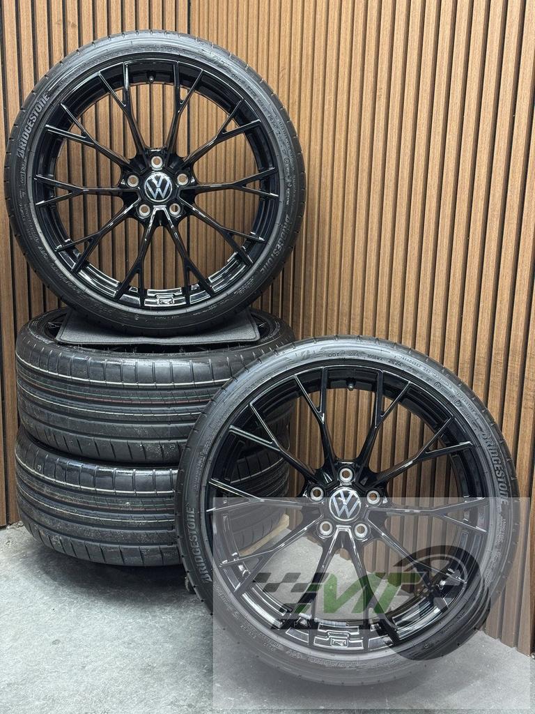 19" Vw Golf R GTI WARMENAU estoril 5H0601025AJ NEW OEM, 19 inch, -, -, Banden en Velgen