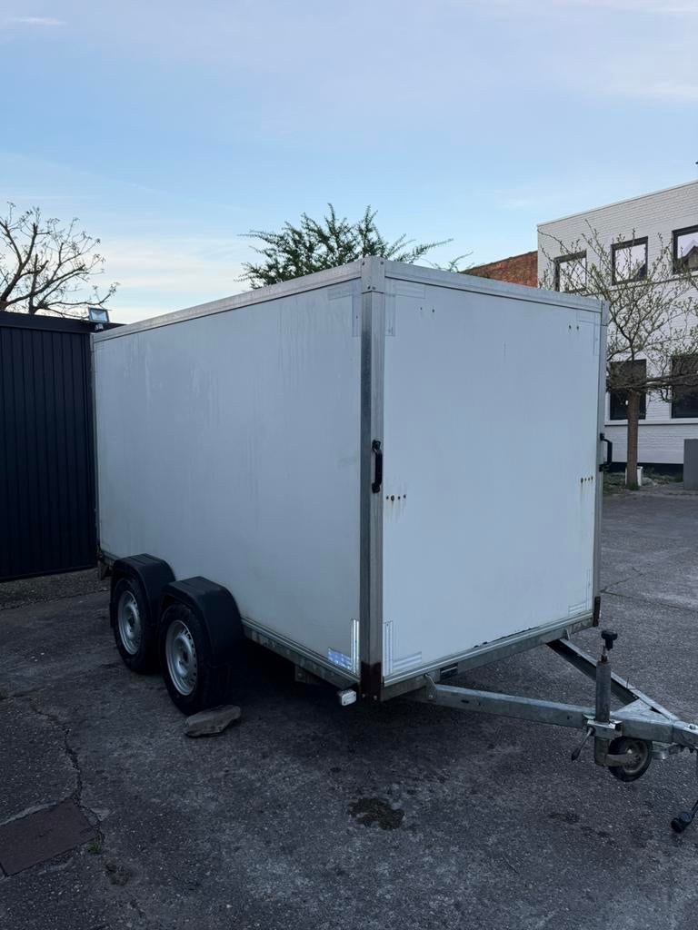 Remorque fermée de 750 kg, Enlèvement, Comme neuf