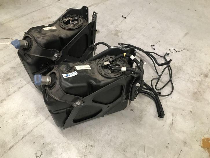 Mercedes-Benz Ad-blue tank met vlotter en steun, Auto-onderdelen, Uitlaatsystemen, Mercedes-Benz, Gebruikt