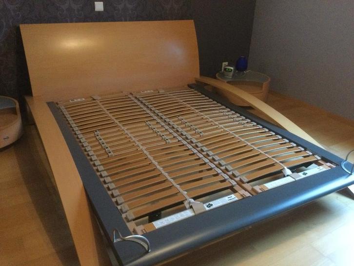 Lit design Hulsta, Maison & Meubles, Chambre à coucher | Lits, Utilisé, Deux personnes, 160 cm, 200 cm, Bois, Autres couleurs