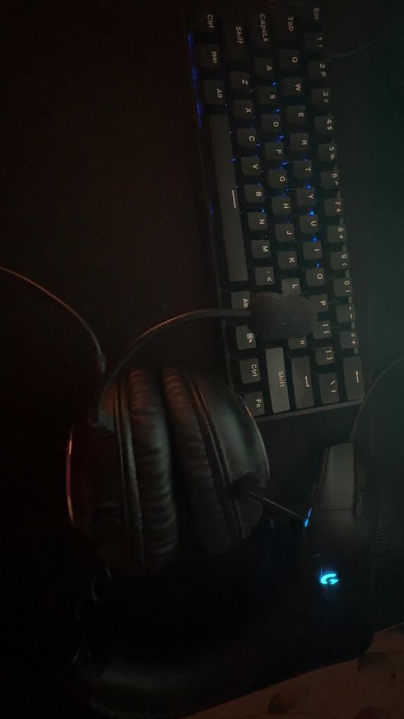 PC Gamer 32GB RAM, RTX 3050 + Moniteurs & Clavier, Computers en Software, Desktop Pc's, Zo goed als nieuw, SSD, Gaming, Ophalen