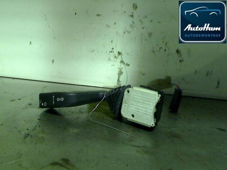COMMUTATEUR CLIGNOTANT Opel Vectra B Caravan (31), Autos : Pièces & Accessoires, Tableau de bord & Interrupteurs, Opel, Utilisé