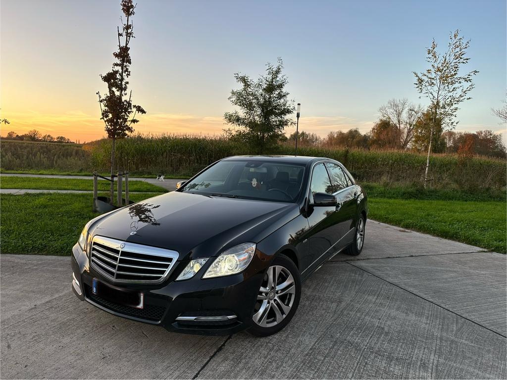 Mercedes E200 CDI 1st eigenaar!, Auto's, Mercedes-Benz, 100 kW, Euro 5, Achterwielaandrijving, Zwart