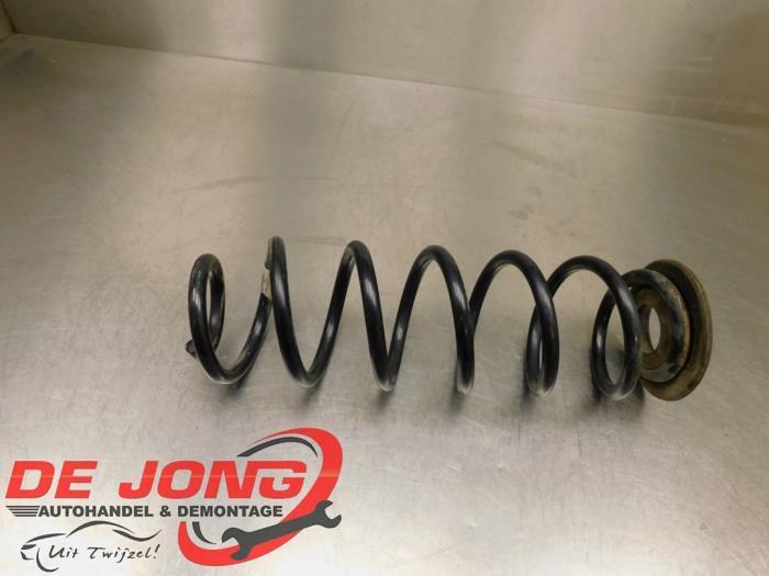 Schroefveer achter van een Skoda Octavia, Auto-onderdelen, Ophanging en Onderstel, Skoda, Gebruikt, 3 maanden garantie, Ophalen of Verzenden