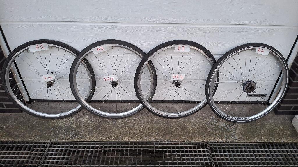 28" Fiets ACHTERWIEL stadsfiets fietswiel goede staat+ recht, Zo goed als nieuw, Oldtimerfiets, Aluminium, Ophalen