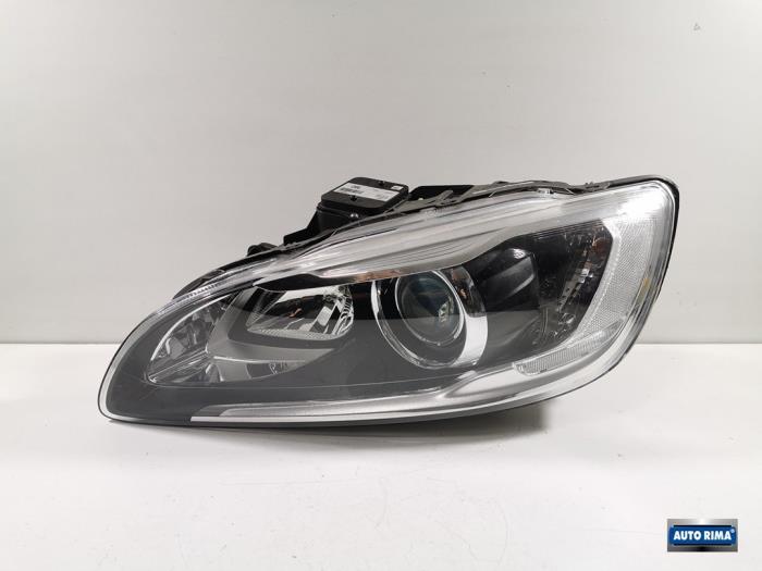 Phare gauche d'un Volvo V60, -, 3 mois de garantie, -, -