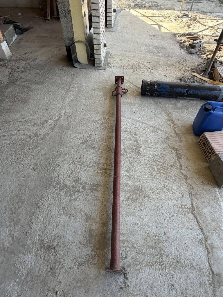 60 schoren/stutten/stippen 1.8m-2.9m, Ophalen, Gebruikt