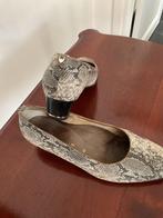 BALLY, mooie damesschoenen kleine hak vintage , 39, Kleding | Dames, Schoenen, Pumps, Ophalen of Verzenden, Bally, Gedragen