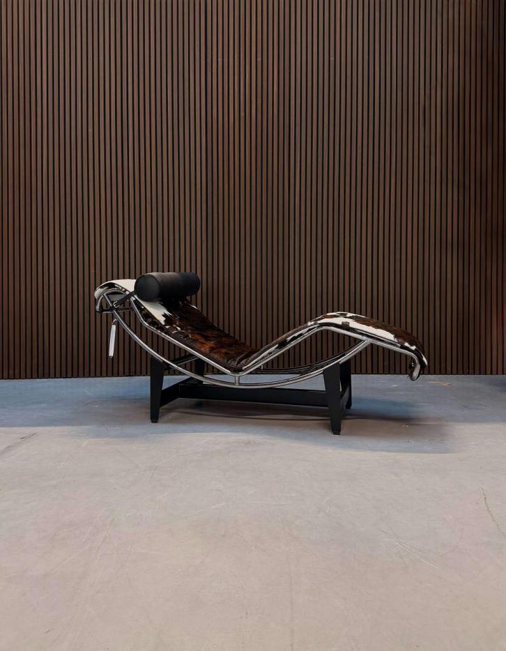 Cassina4 Chaise longue à réglage continu, Antiek en Kunst, Antiek | Meubels | Stoelen en Sofa's