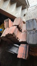 Lot de tuiles noires et rouges 170 pièces, Pierre ou Argile, Enlèvement, 5 à 10 m², Neuf