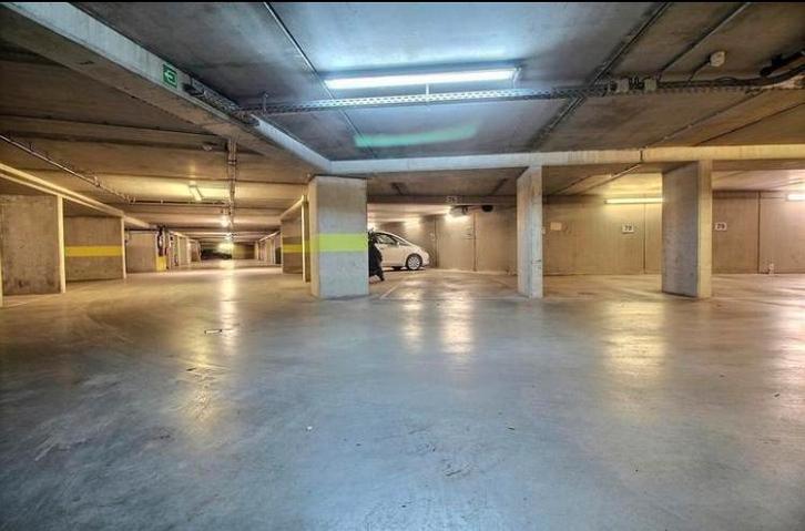 Parking a louer - 1080 Tamaris / Mettewie, Immo, Garages & Places de parking, Bruxelles
