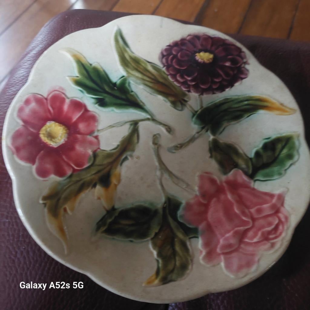 Barbotine française en céramique signée 22 en bas, Enlèvement