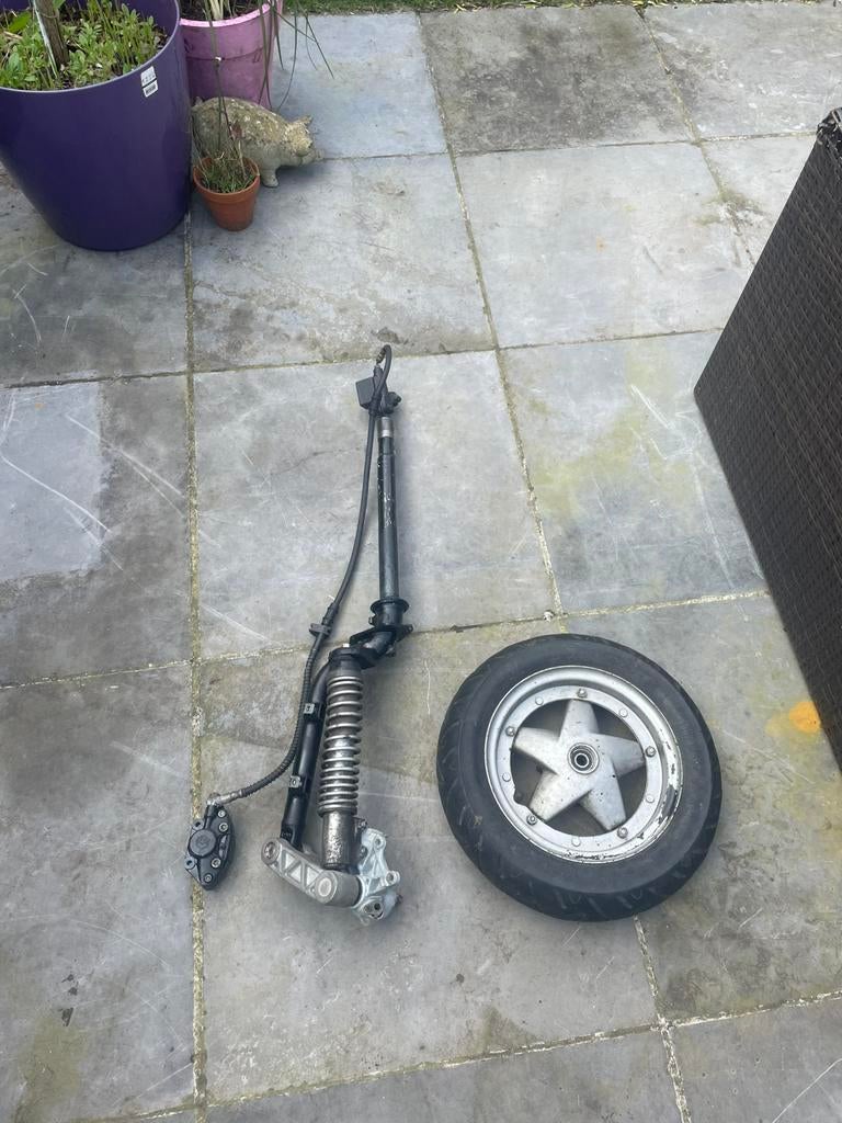 omgelaste skipper voorvork, Enlèvement, Comme neuf