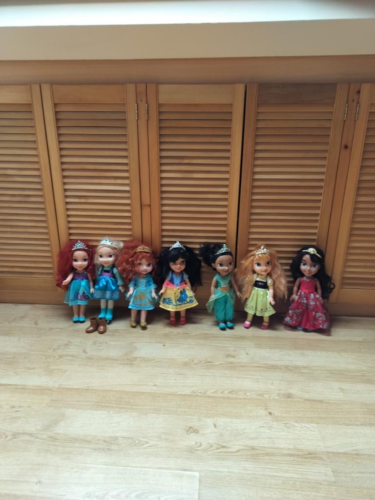 Prinsessen poppen, Ophalen