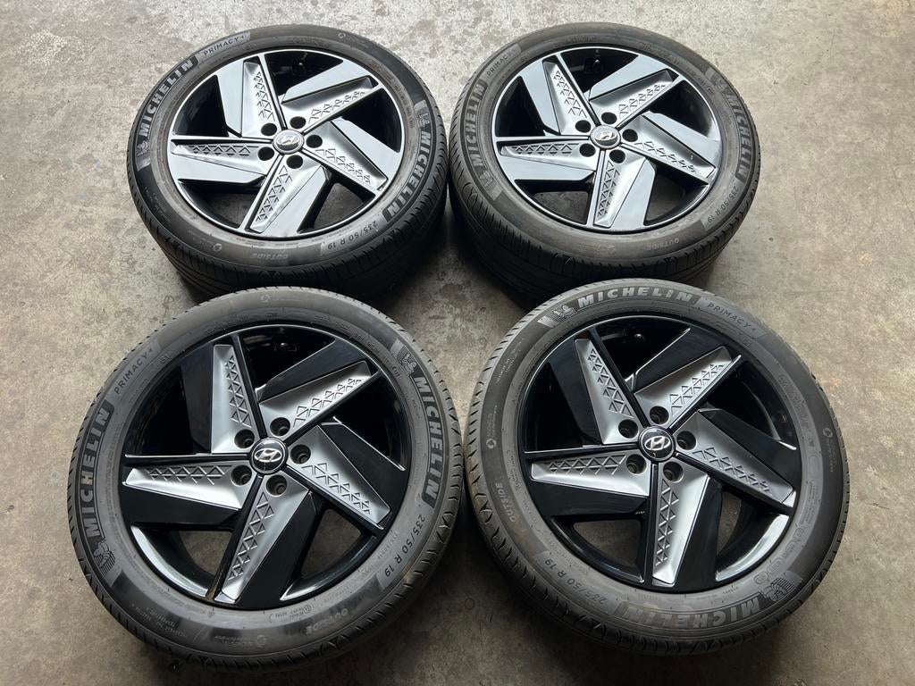 5x114,3 19 inch Hyundai Tucson NX4 Velgen + Banden + TPMS, Auto-onderdelen, Overige Auto-onderdelen, Nissan, Hyundai, Infiniti