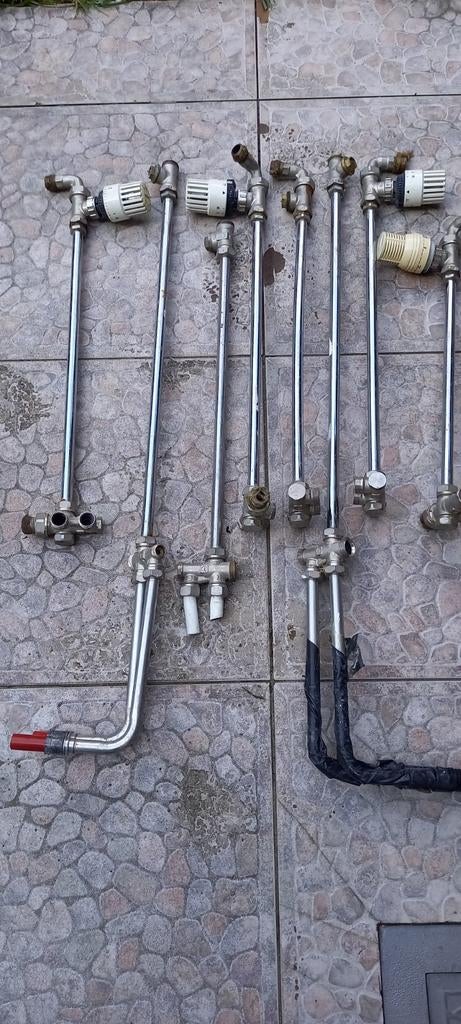 Lot de 8vannes thermostatique avec accessoires de raccordeme, Bricolage & Construction, Chauffage & Radiateurs, Enlèvement
