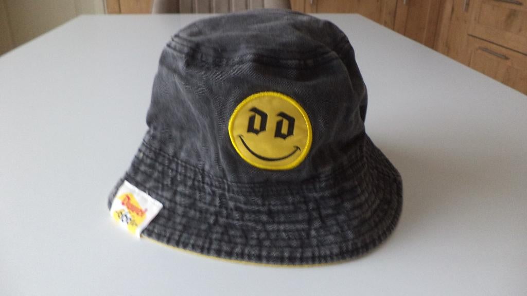 duvel vissershoedje, Ophalen, Zo goed als nieuw, Kleding, Duvel