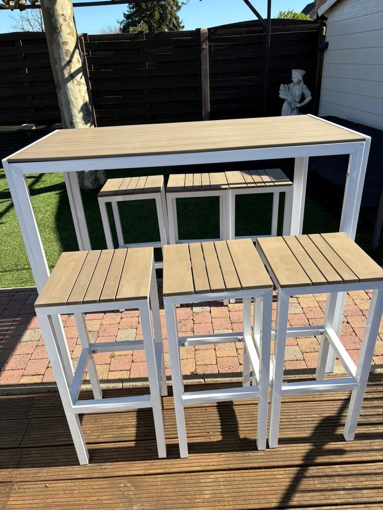 Hoge tafel met 6 krukken, Enlèvement, Comme neuf