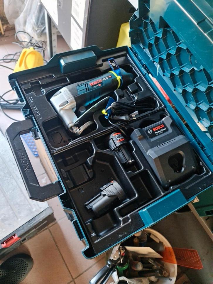 Bosch plaatschaar, Doe-het-zelf en Bouw, Gereedschap | Boormachines, Ophalen