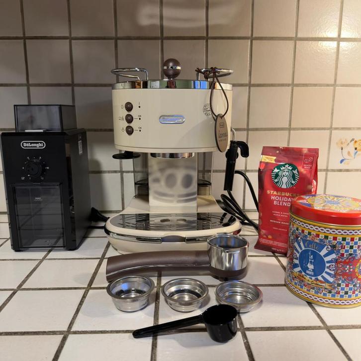 Machine à café + broyeur à grains De’Longhi, Electroménager, Cafetières, Neuf, Café moulu, Machine à espresso, Enlèvement