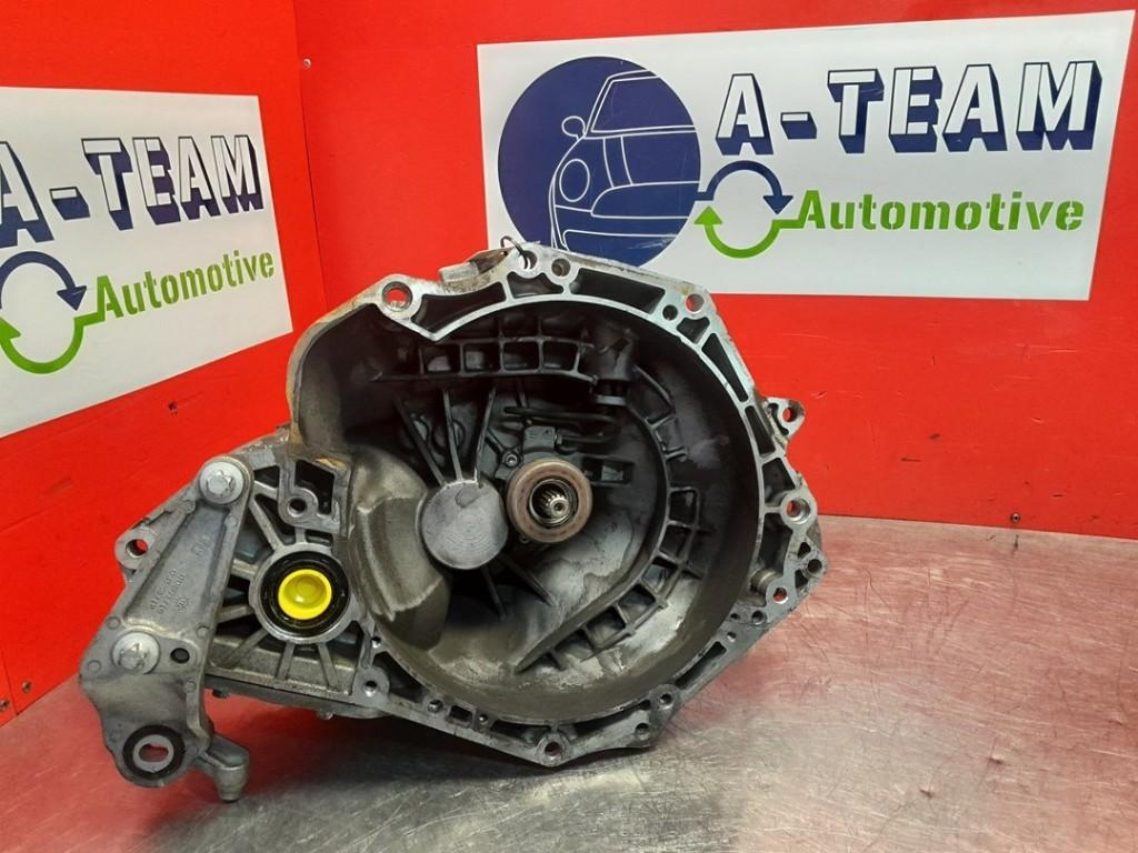 VERSNELLINGSBAK SCHAKEL ABS Opel Corsa E (24581814), Auto-onderdelen, Transmissie en Toebehoren, Opel, Gebruikt