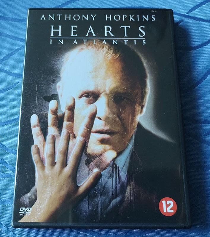DVD Hearts of Atlantis (nieuw), CD & DVD, DVD | Action, Enlèvement ou Envoi